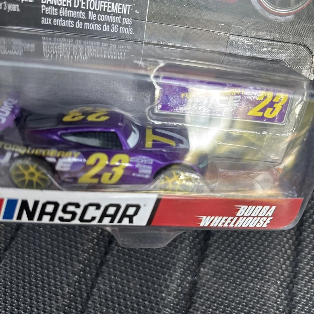 ✨New✨ 2024 Disney Pixar Cars Nascar Bubba Wheelhouse # 23